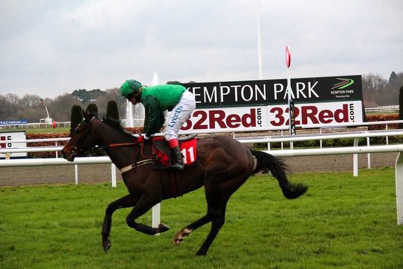 32red horse racing sponsor