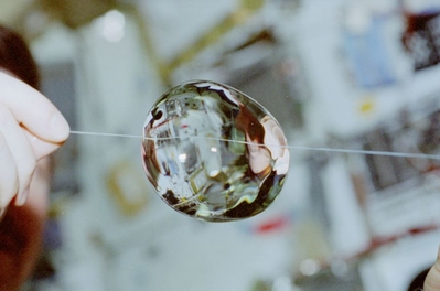 water zero gravity